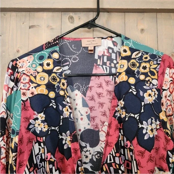 Anthropologie x kachel Cecily Wrap Blouse abstract floral sz 4 - Picture 2 of 7